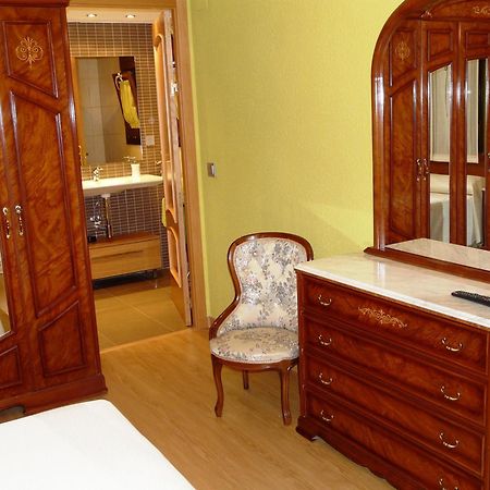 Apartamento Turistico Guara Casa Castro Barbastro Luaran gambar