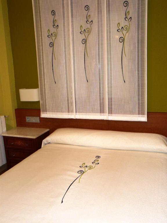Apartamento Turistico Guara Casa Castro Barbastro Bilik gambar