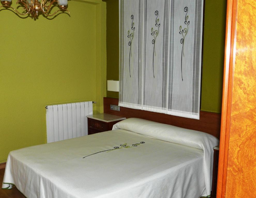 Apartamento Turistico Guara Casa Castro Barbastro Bilik gambar