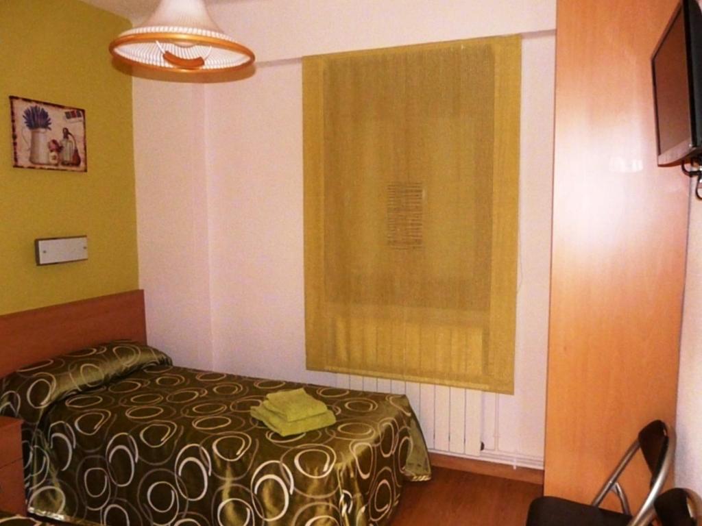 Apartamento Turistico Guara Casa Castro Barbastro Bilik gambar