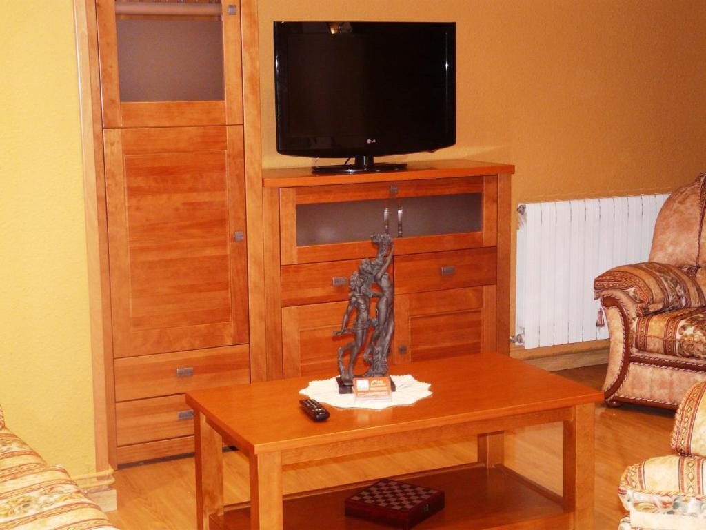 Apartamento Turistico Guara Casa Castro Barbastro Luaran gambar